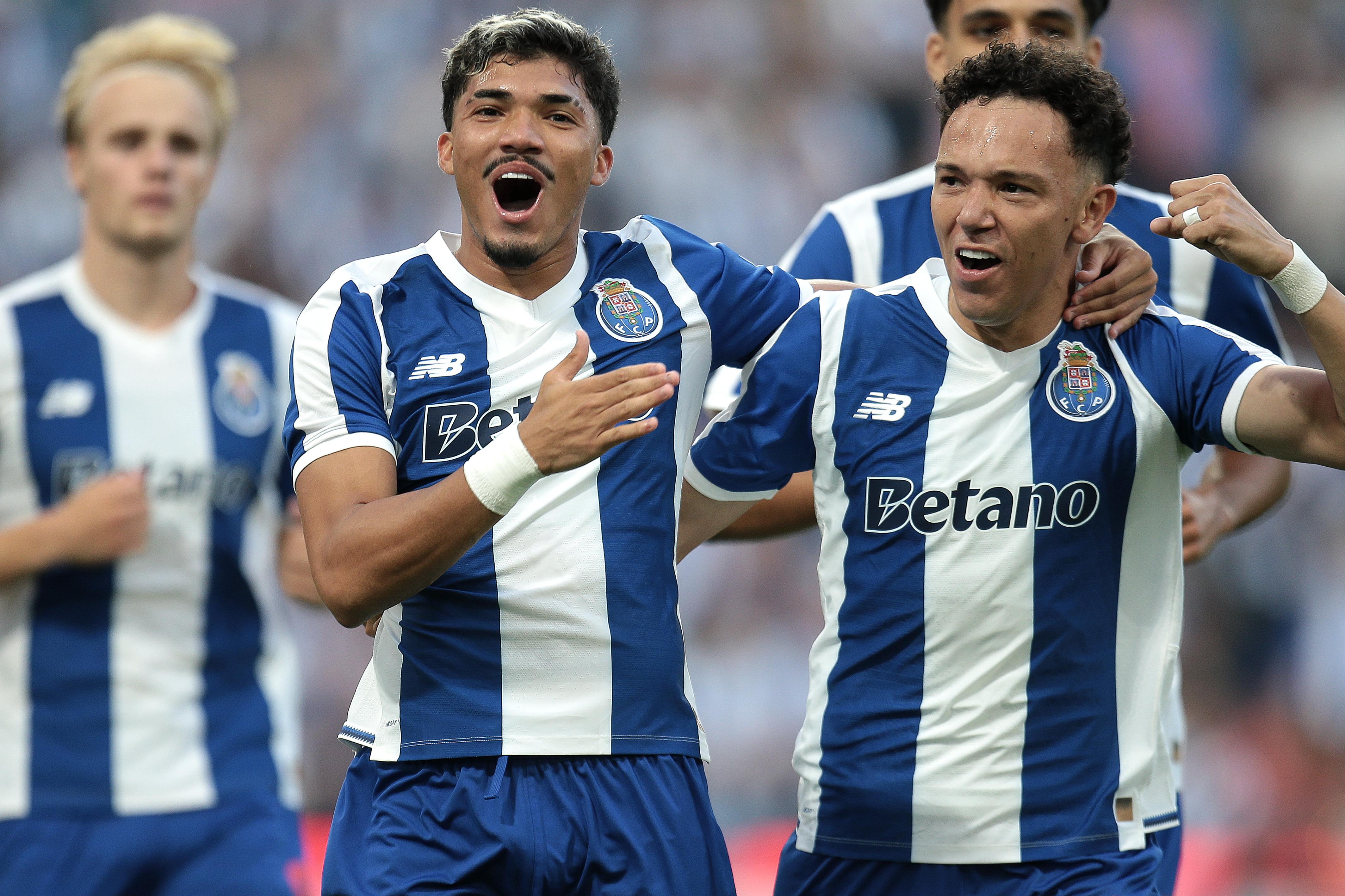 FC Porto e Torreense medem forças na final da Supertaça, hoje, sábado, às 21h00 - Foto: Manuel Fernando Araújo/LUSA