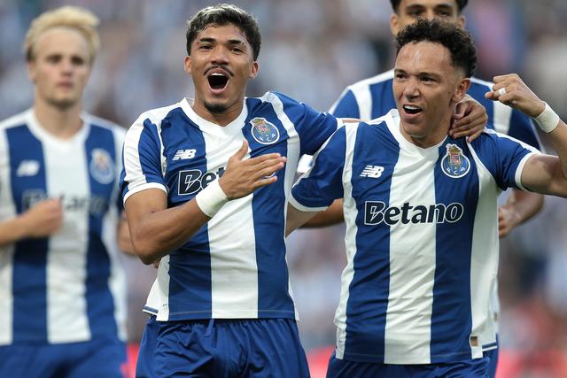 FC Porto e Torreense medem forças na final da Supertaça, hoje, sábado, às 21h00 - Foto: Manuel Fernando Araújo/LUSA