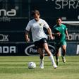 Gustavo Sá continua a ser uma das figuras do Famalicão e voltou a ser utilizado diante do Tondela — Foto: Famalicão