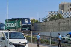 Centenas de adeptos receberam a equipa do Sporting antes da apresetnação
