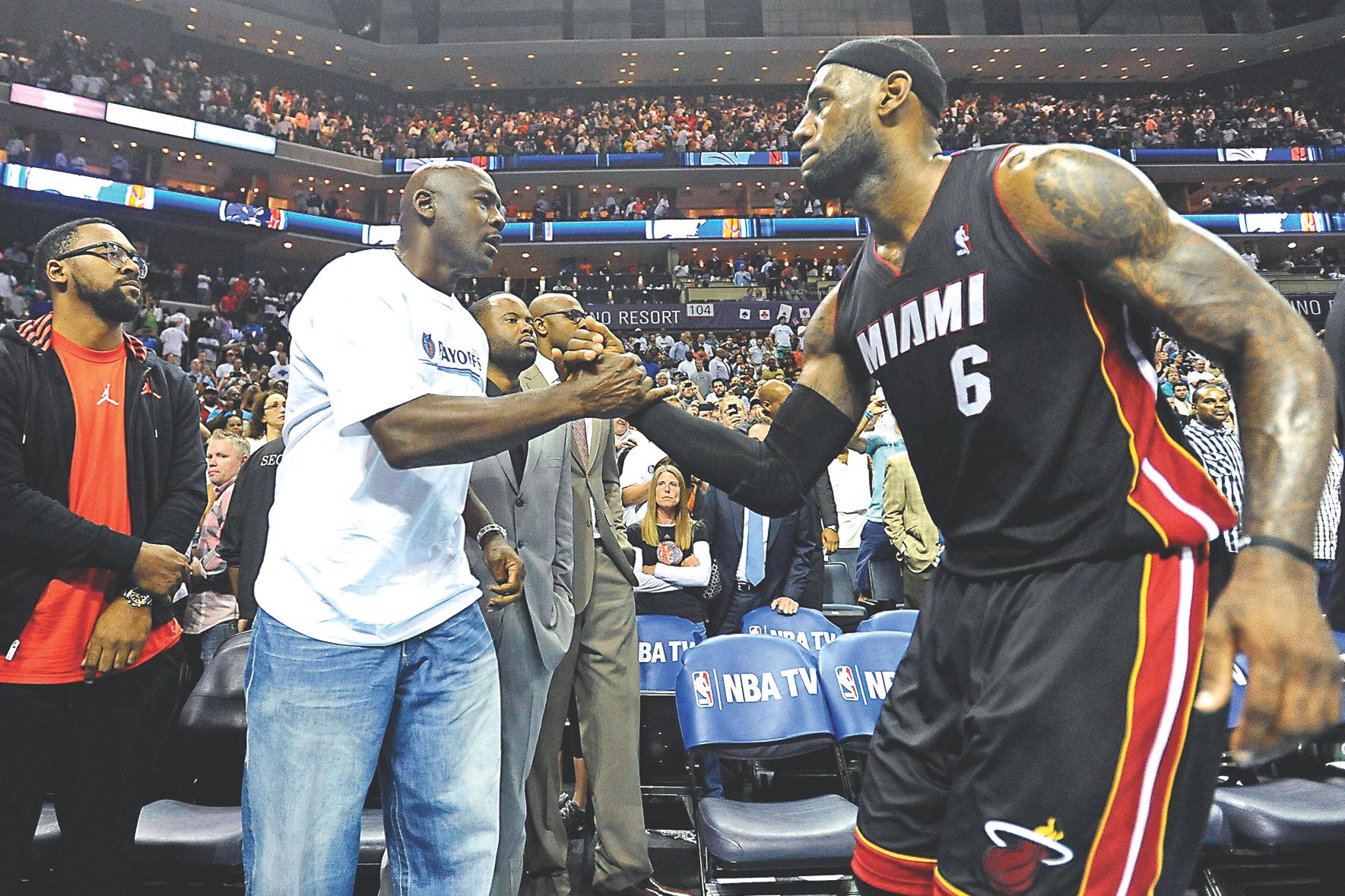 Michael Jordan 
e LeBron James, dois génios. Lionel Messi 
e Cristiano Ronaldo, outros dois... - Foto: Imago
