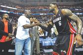Michael Jordan 
e LeBron James, dois génios. Lionel Messi 
e Cristiano Ronaldo, outros dois... - Foto: Imago