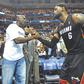 Michael Jordan 
e LeBron James, dois génios. Lionel Messi 
e Cristiano Ronaldo, outros dois... - Foto: Imago