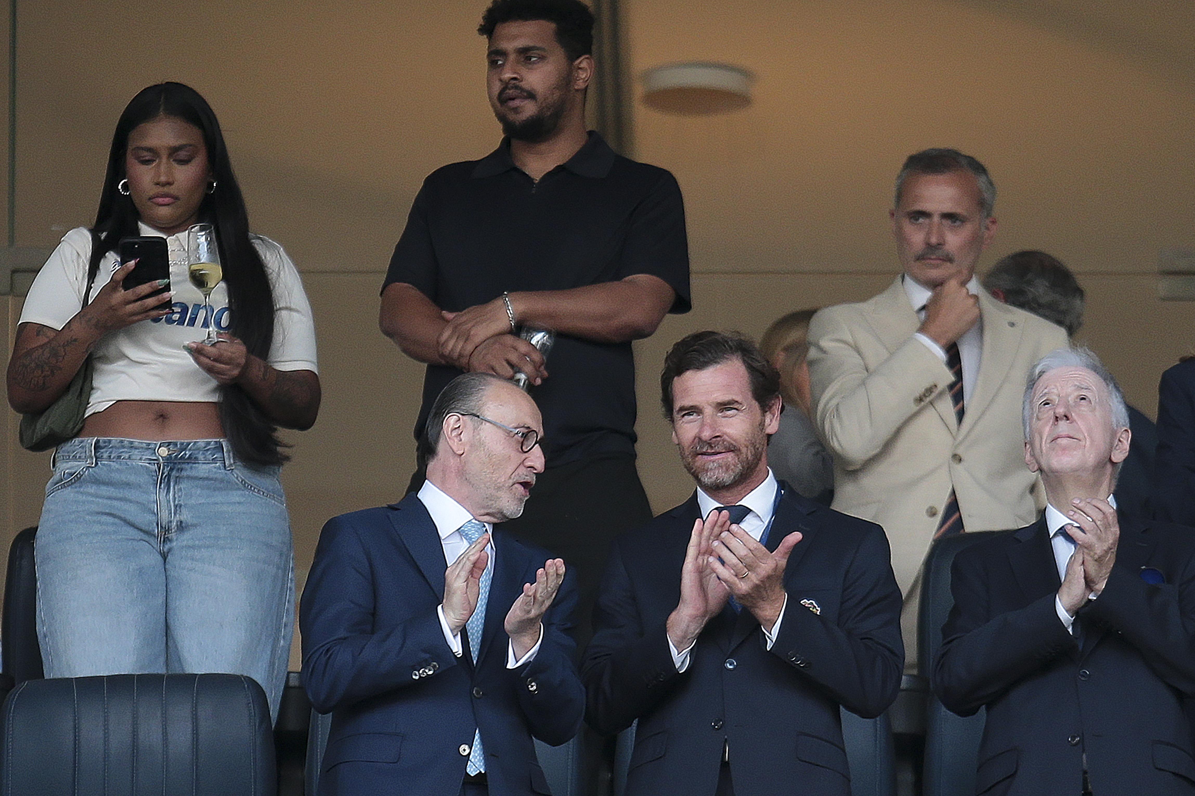FC Porto apresentou-se aos sócios e defrontou o Aston Villa no Dragão - Fotos: FC PORTO / LUSA