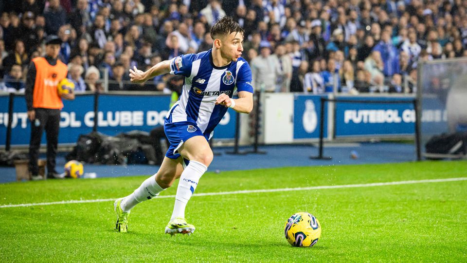 FC Porto: Thiago Motta confirma Francisco Conceição na Juve