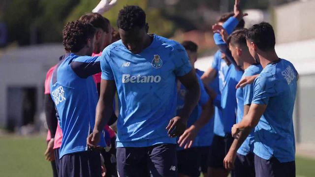 FC Porto: reforços não escapam à praxe