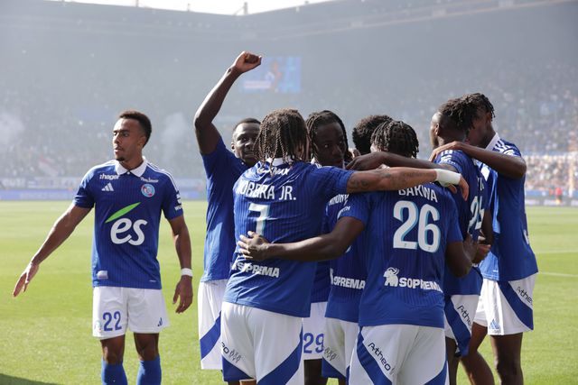 Com Diego Moreira titular, Estrasburgo conquista primeira vitória na Ligue 1