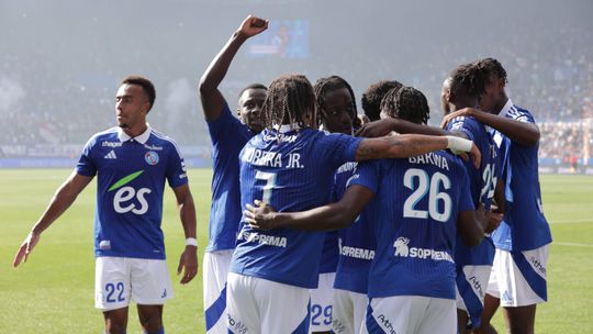 Com Diego Moreira titular, Estrasburgo conquista primeira vitória na Ligue 1