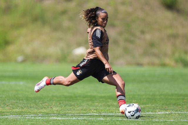 Internacional portuguesa do Benfica tem época em risco