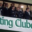 O presidente do Sporting, Frederico Varandas, e o presidente do FC Porto, André Villas-Boas, no clássico da época passada, juntamente com Pedro Proença, então ainda presidente da Liga (foto: André Alves/Grafislab)