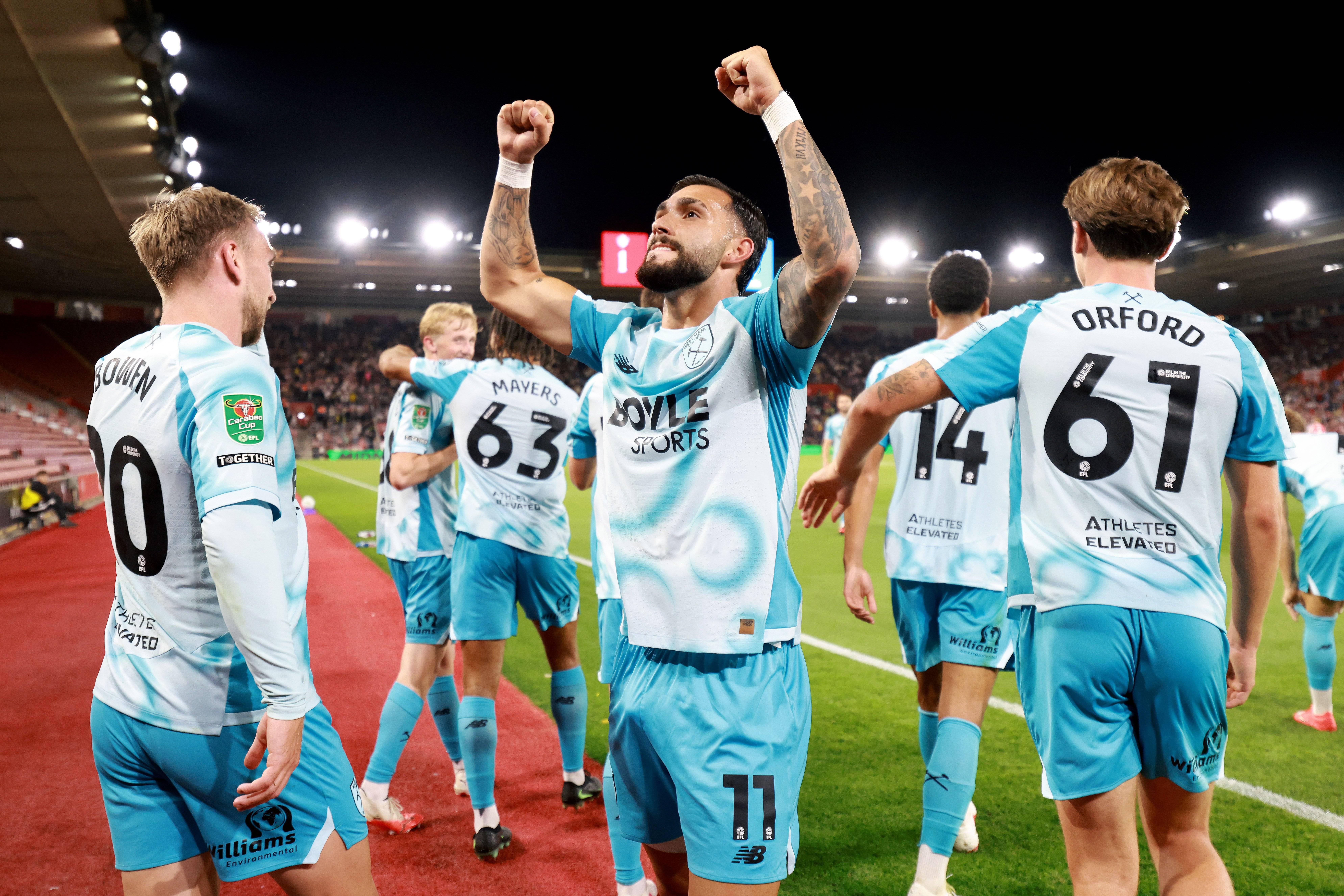 Castellanos a celebrar o 3-1 do West Ham