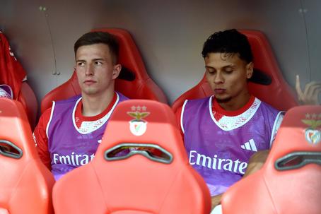 Trubin e Richard Ríos, guarda-redes e médio centro do Benfica, têm sido suplentes (foto: Miguel Nunes)