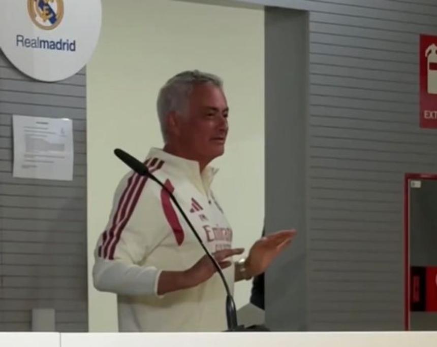 Mourinho em conferência de imprensa
