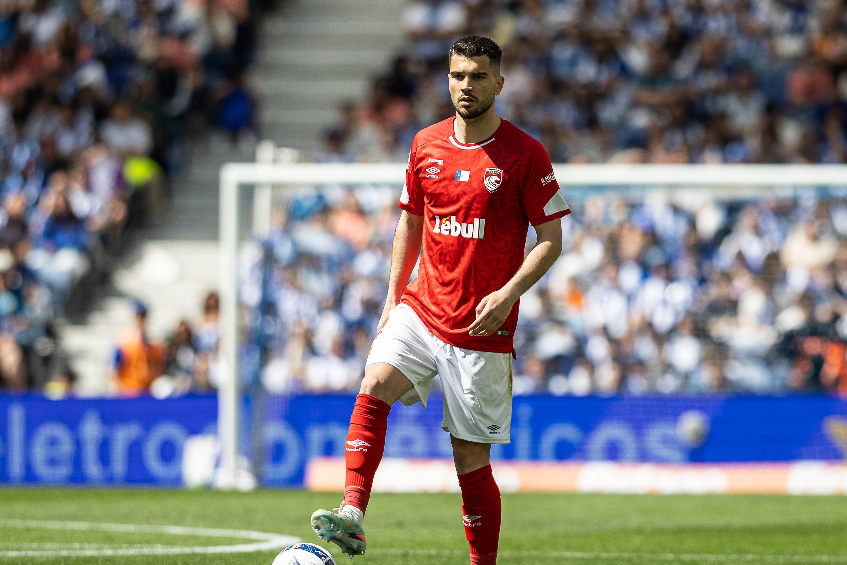 Pedro Pacheco, defesa do Santa Clara.