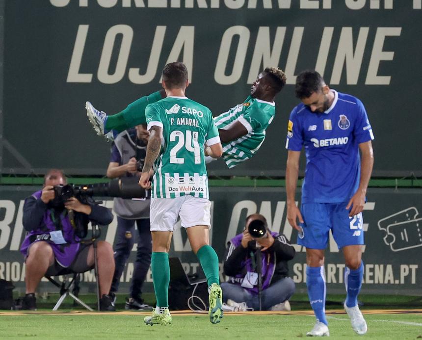 Aziz marcou dois dos três golos com que o Rio Ave bateu o FC Porto em 2022/23 (EDUARDO OLIVEIRA)
