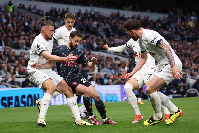 Duelo entre Tottenham e Man. City na 4.ª ronda da Taça da Liga inglesa
