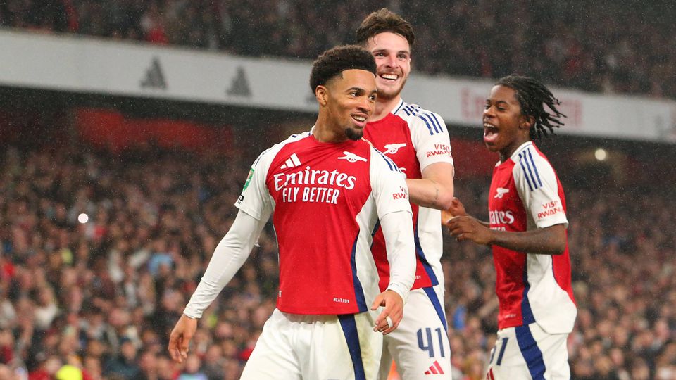 Arsenal aplica ‘chapa 5’ ao Bolton em noite de recordes