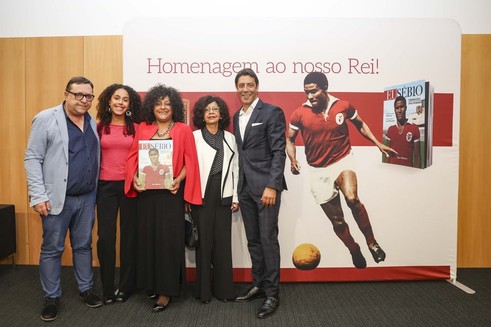 Rui Costa apresenta fotobiografia de Eusébio (imagens)