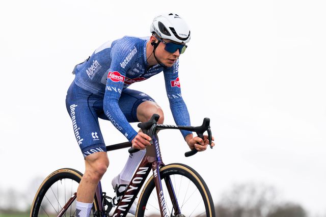 Acabou carreira aos 21 anos por medo de morrer: «Vi coisas impensáveis no ciclismo»