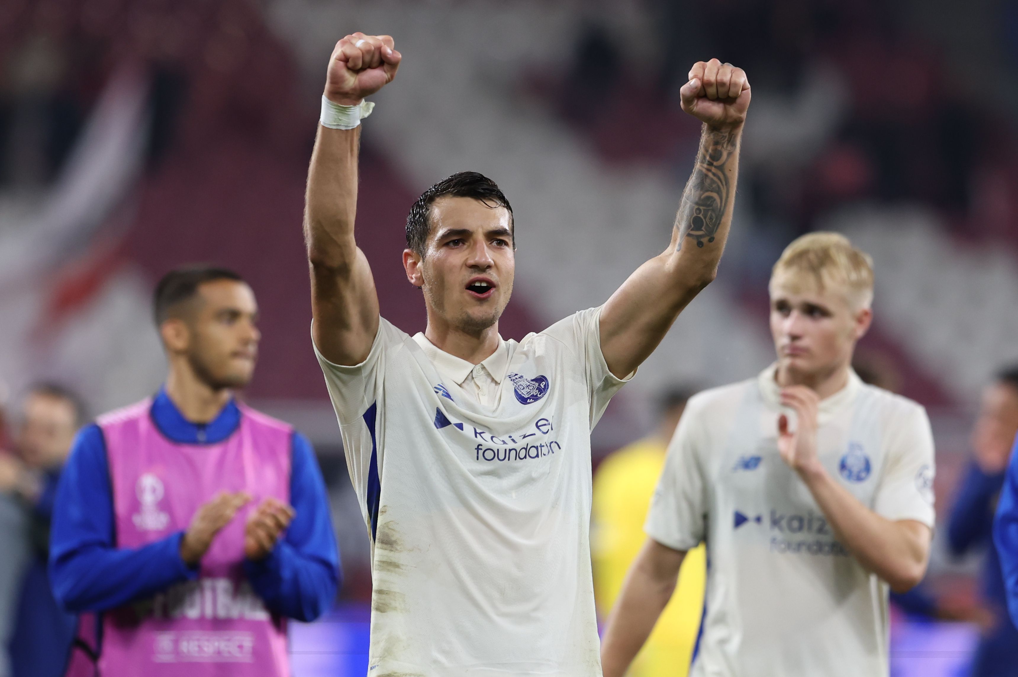 Agradecimento dos jogadores do FC Porto - Foto: Catarina Morais/Kapta+