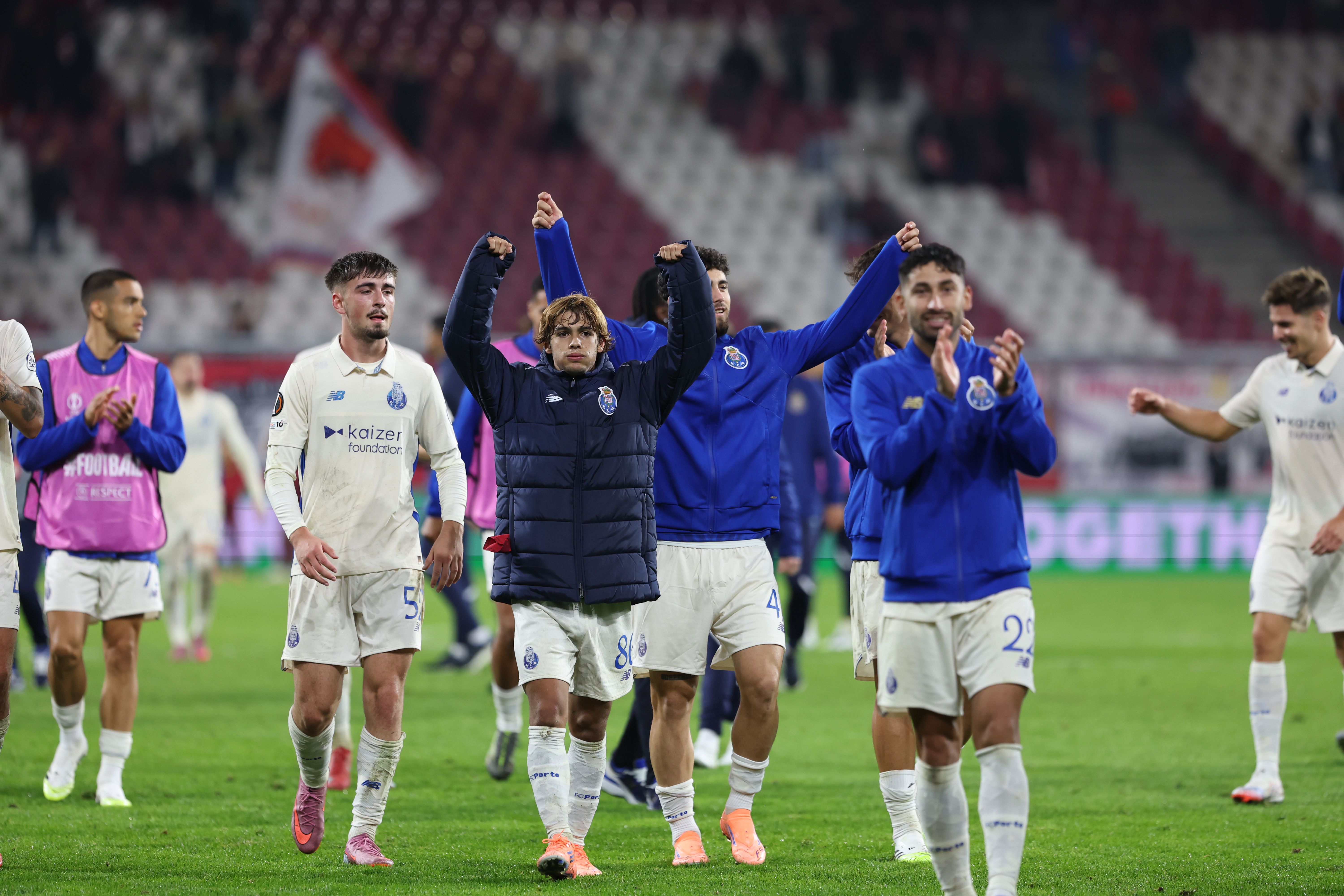 Agradecimento dos jogadores do FC Porto - Foto: Catarina Morais/Kapta+