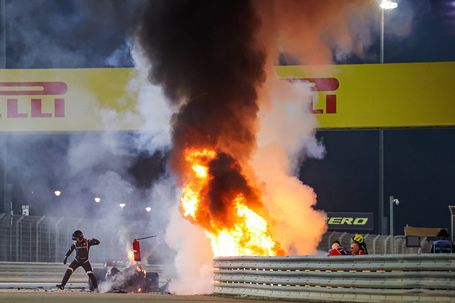 Grosjean regressa a um monolugar de F1 pela primeira vez desde o acidente no Bahrain
