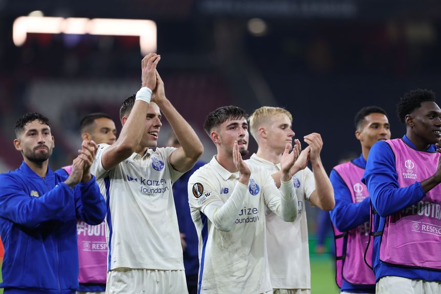 Agradecimento dos jogadores do FC Porto - Foto: Catarina Morais/Kapta+
