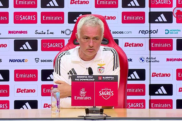 Mourinho e as críticas a Richard Ríos: «Amanhã joga de certeza»