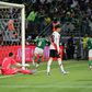 Vítor Roque festeja o golo do empate do Palmeiras diante do River Plate