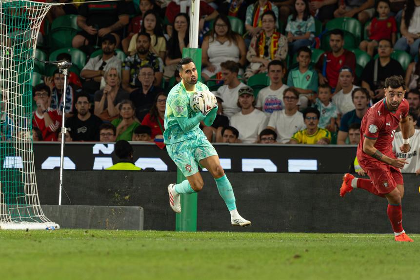 Diogo Costa frente ao País de Gales (MIGUEL NUNES)