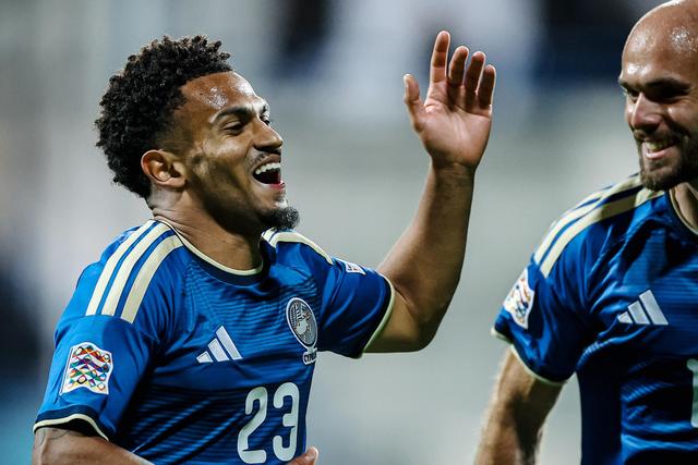 Marcus Edwards, internacional pelo Chipre - Foto: Chipre