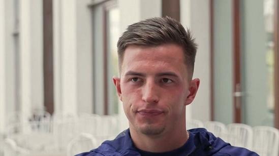Trubin sente-se honrado por jogar na seleção da Ucrânia