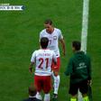 Alerta no Benfica: Kaminski sai lesionado na seleção