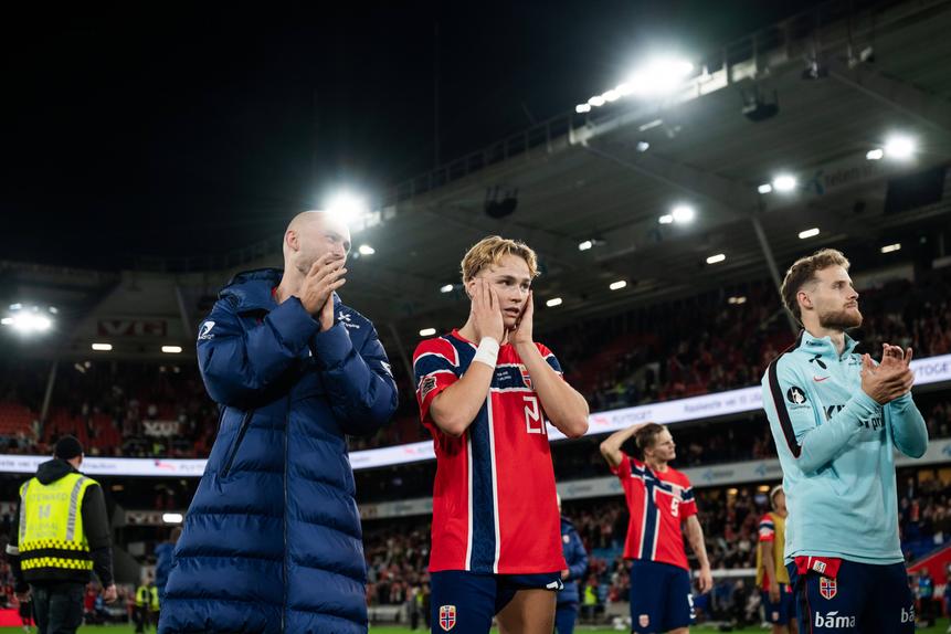 Aursnes e Schjelderup na seleção da Noruega (IMAGO)