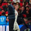 Cole Palmer olha para o selecionador de Inglaterra, Thomas Tuchel