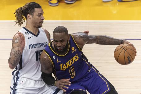 Lebron James deixou os LA Lakers pelos Philadelphia 76ers
