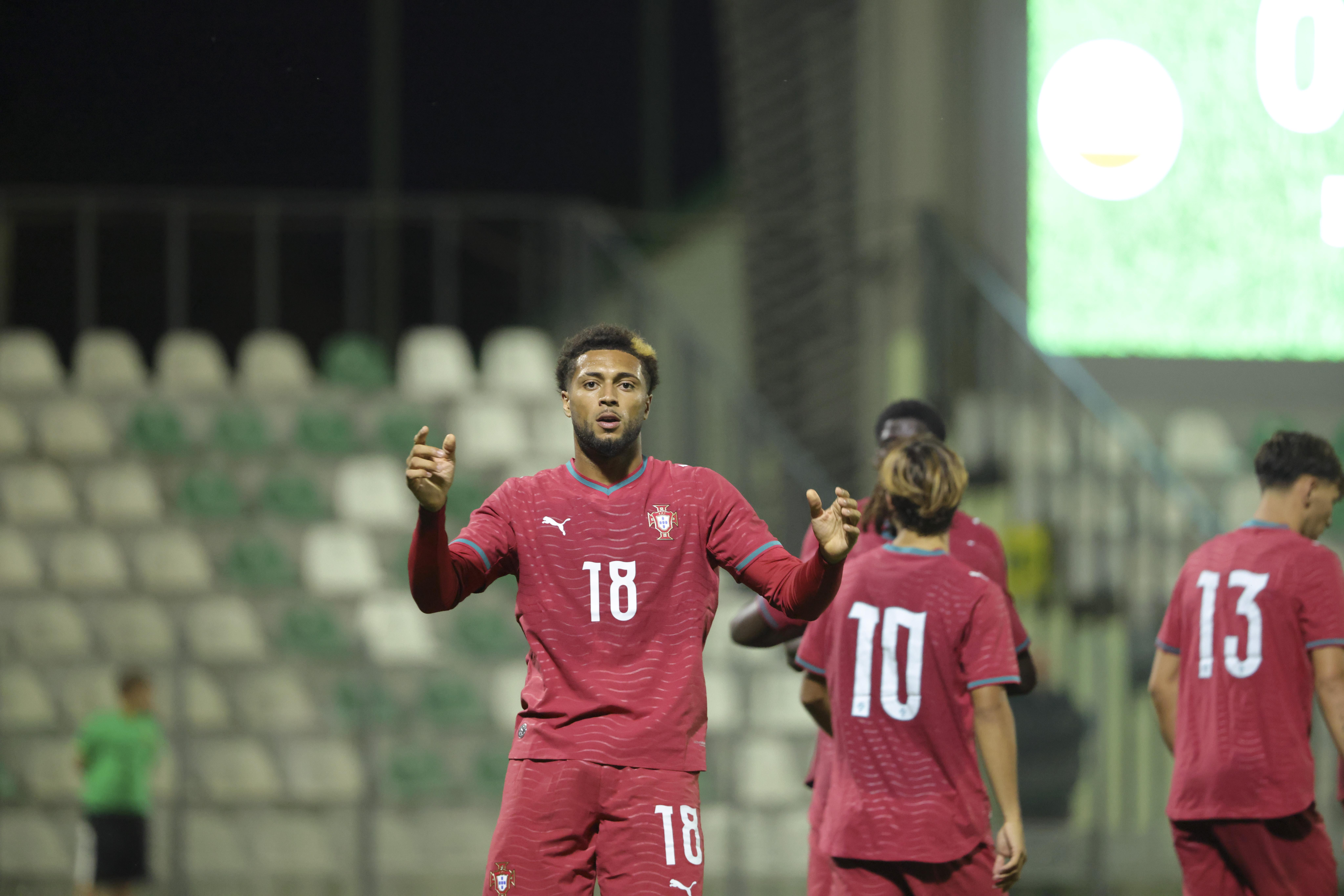 Gustavo Varela a celebrar o primeiro golo de Portugal na Bulgária - Foto: FPF