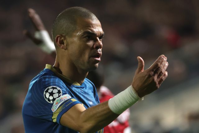 FC Porto: Pepe ainda em gestão
