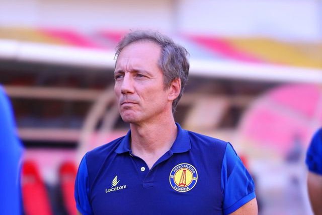 Petro de Luanda, de Alexandre Santos, empata em Pretória mas está fora da Liga Africana