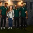 Farense: jogadores dão autógrafos na Feira de Faro