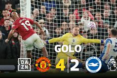 É raro, mas aqui vemos Ruben Amorim a sorrir em Manchester: 4-2!