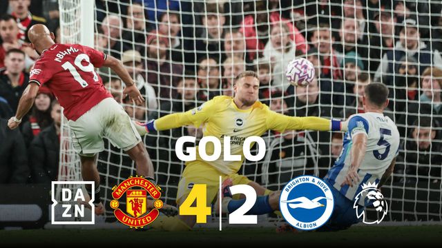 É raro, mas aqui vemos Ruben Amorim a sorrir em Manchester: 4-2!