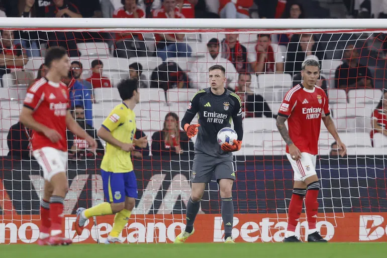 Benfica ataca Guimarães com 'Fórmula Arouca'!