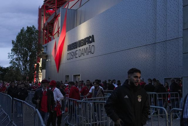 Filas para as eleições do Benfica - foto: A BOLA