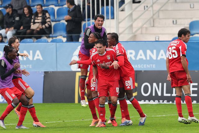 Benfica B vence na Feira e entrega a 'lanterna' ao FC Porto B