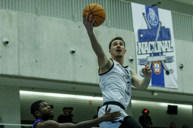 Sporting em grande no Dragão Arena (FPB)