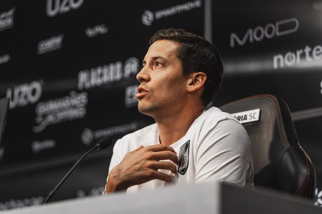 Luís Pinto, treinador do V. Guimarães