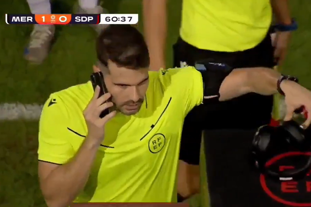 Imagem de problemas no VAR chega da terceira divisão espanhola