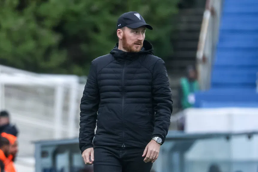 Estoril: Cathro exige fé! Bancada incendeia?