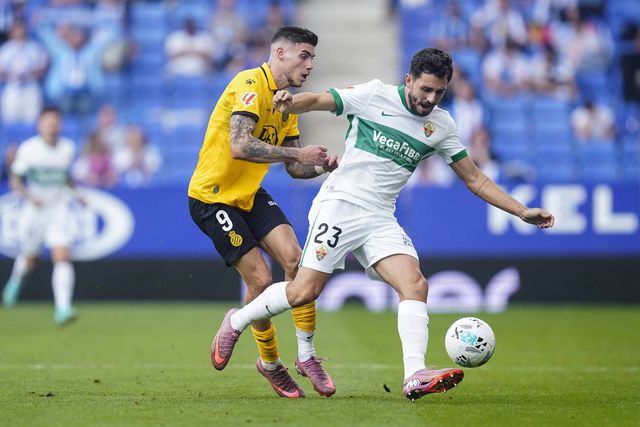 Vitória mínima coloca Espanhol no terceiro lugar, provisoriamente